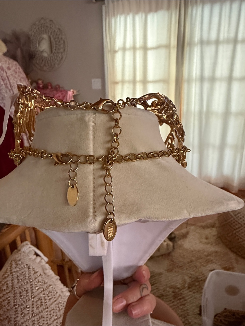 Zara Gold Ornate Filigree butterfly Choker Necklace - Picture 7 of 11
